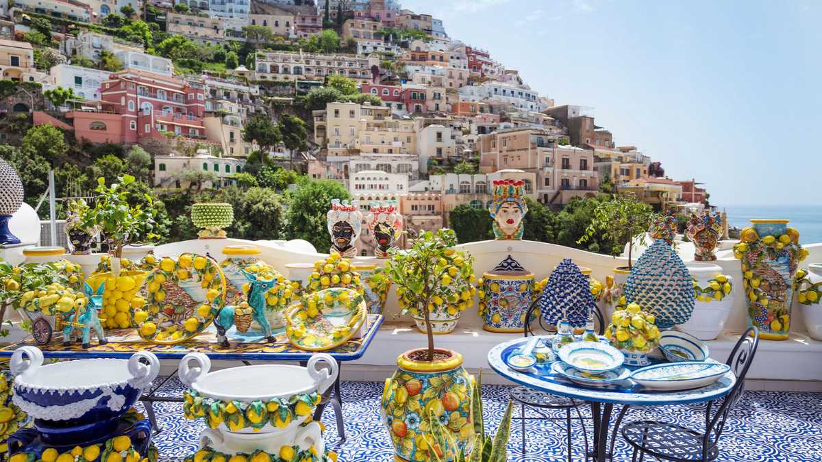 Positano cosa fare la sera: locali, aperitivi e atmosfera unica
