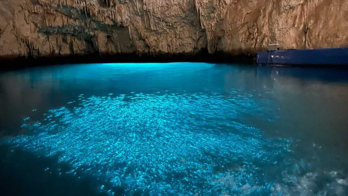 Positano tour Grotta dello Smeraldo: come organizzarsi e cosa aspettarsi